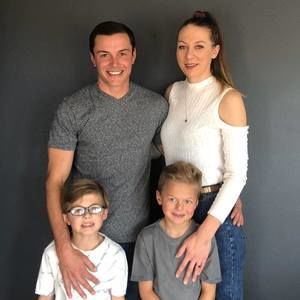 Meet your Posher, Casey